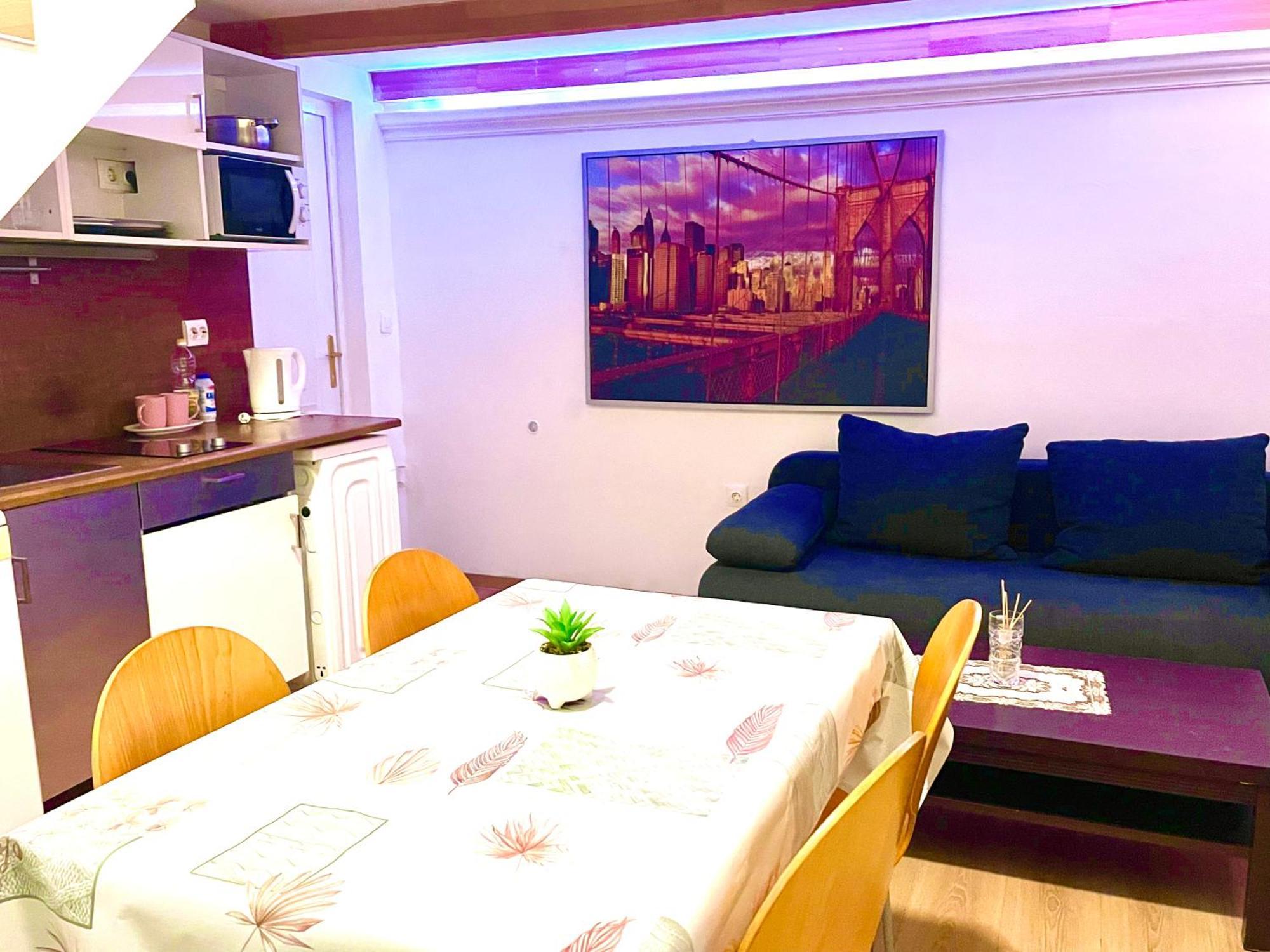 Lola Apartment بودابست المظهر الخارجي الصورة